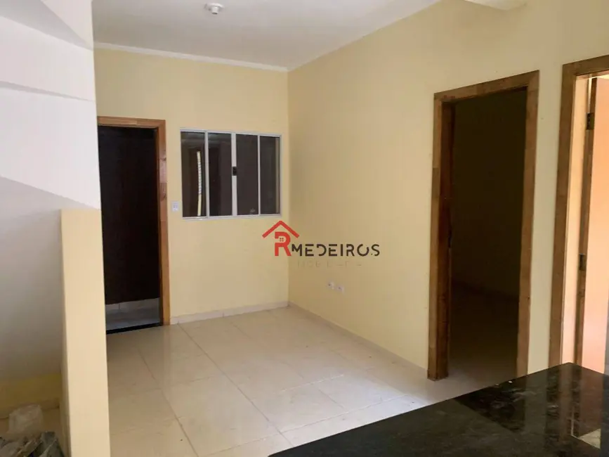Casa de Condomínio com 2 quartos à venda, 60m2 em Praia Grande - SP - imagem 4 Foto 4 de Casa de Condomínio com 2 quartos à venda, 60m2 em Praia Grande - SP