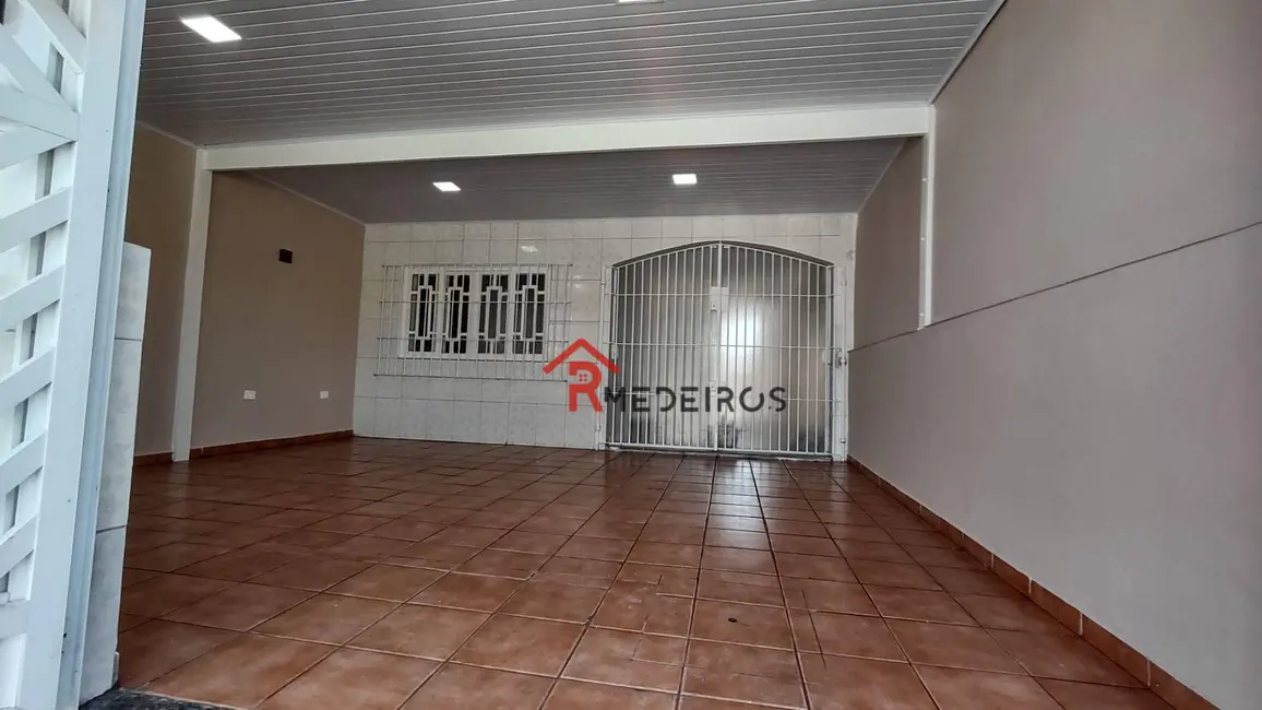 Foto 4 de Casa com 2 quartos à venda, 87m2 em Maracanã, Praia Grande - SP