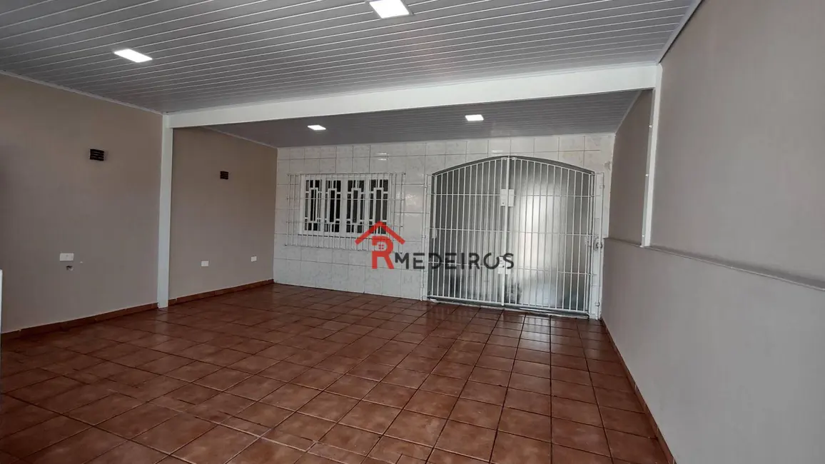Foto 3 de Casa com 2 quartos à venda, 87m2 em Maracanã, Praia Grande - SP