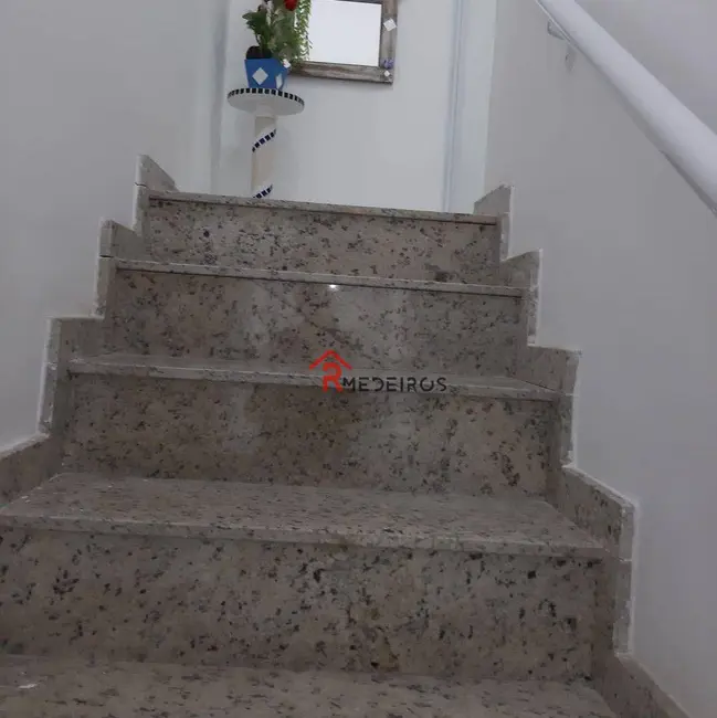 Casa de Condomínio com 2 quartos à venda, 80m2 em Canto do Forte, Praia Grande - SP - imagem 3 Foto 3 de Casa de Condomínio com 2 quartos à venda, 80m2 em Canto do Forte, Praia Grande - SP
