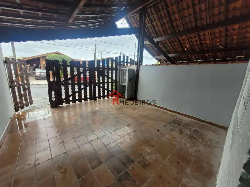 Foto 3 de Casa com 2 quartos à venda, 100m2 em Maracanã, Praia Grande - SP