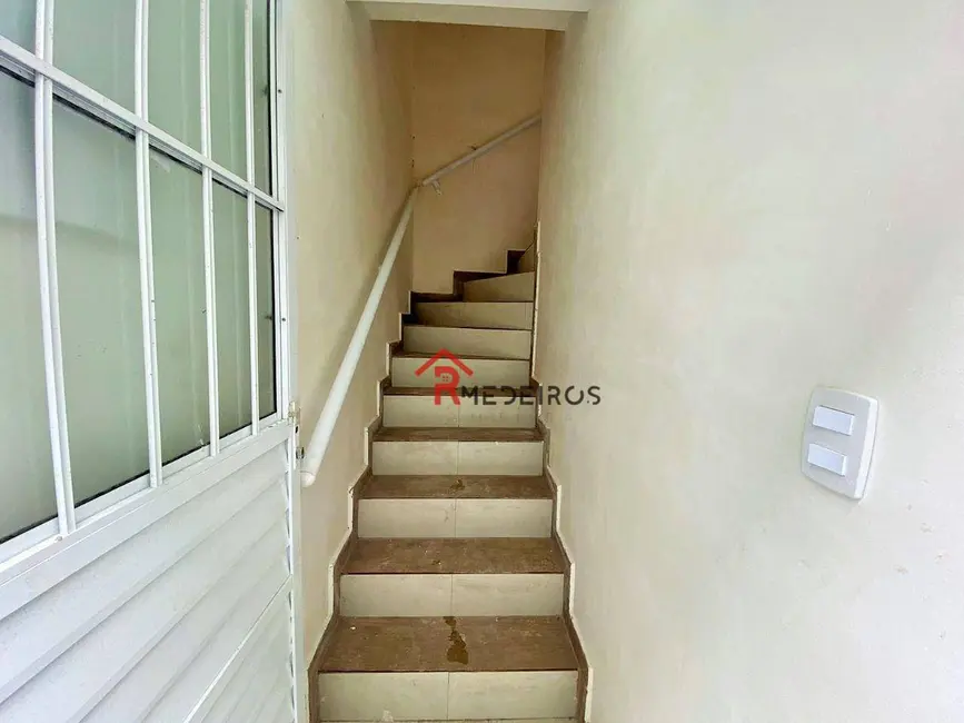 Foto 4 de Casa de Condomínio com 2 quartos à venda, 93m2 em Praia Grande - SP