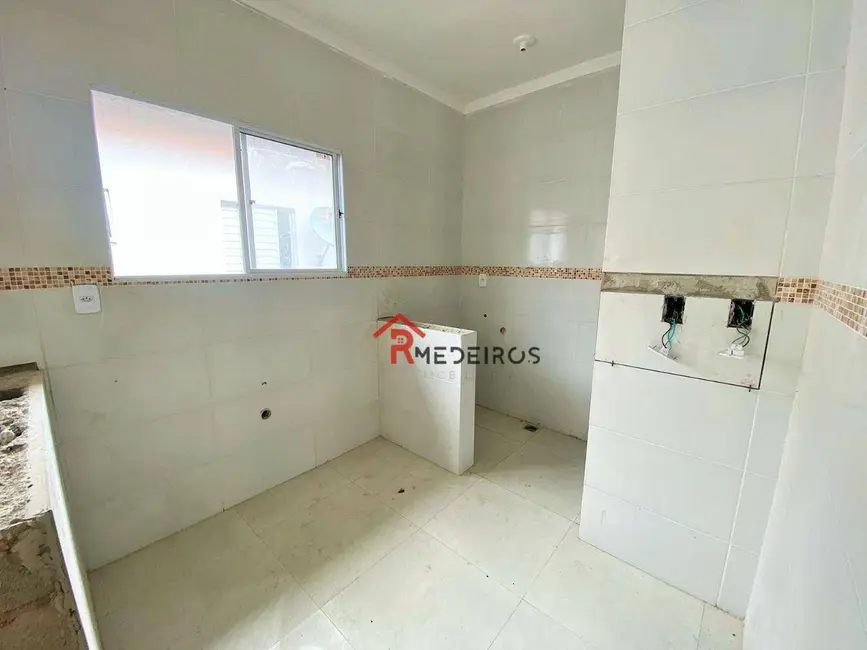 Foto 6 de Casa de Condomínio com 2 quartos à venda, 93m2 em Praia Grande - SP