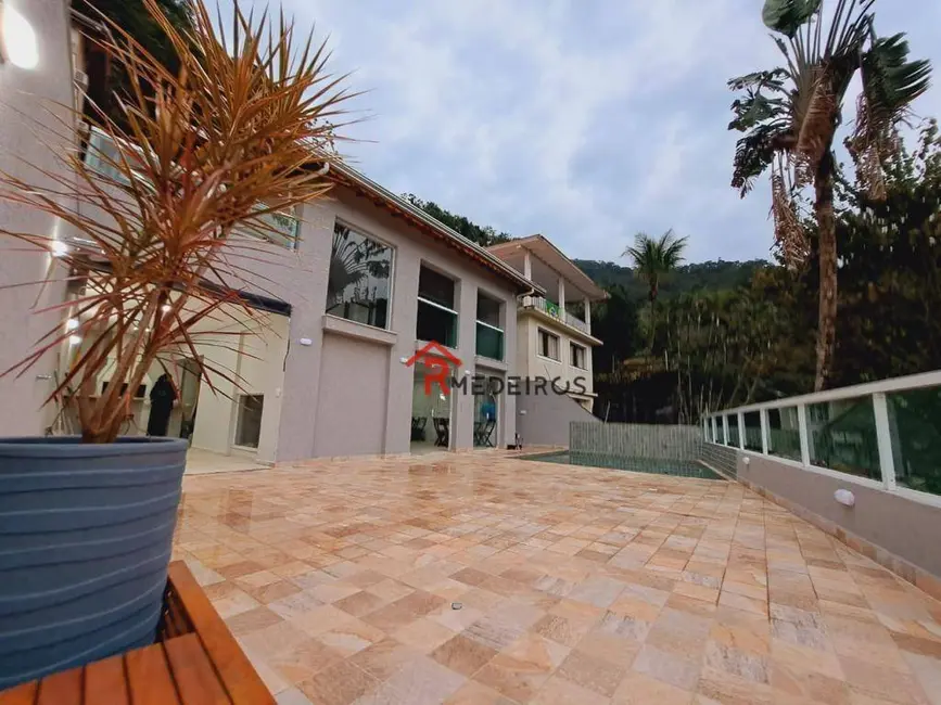 Foto 1 de Casa com 2 quartos à venda, 350m2 em Vila Maia, Guaruja - SP
