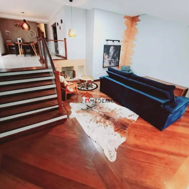 Foto 6 de Casa com 2 quartos à venda, 350m2 em Vila Maia, Guaruja - SP