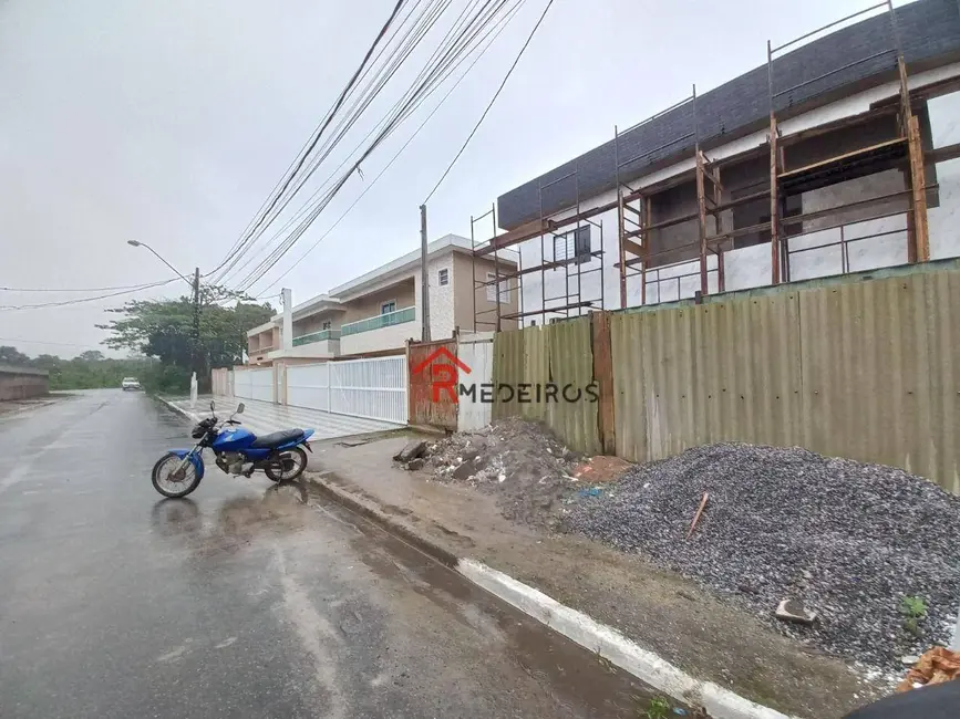 Foto 1 de Casa com 2 quartos à venda, 61m2 em Praia Grande - SP