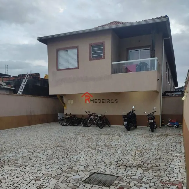 Foto 1 de Casa com 2 quartos à venda, 88m2 em Praia Grande - SP