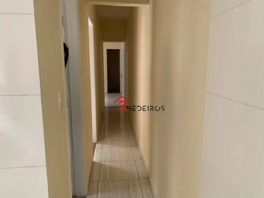 Casa com 2 quartos à venda, 100m2 em Praia Grande - SP - imagem 8 Foto 8 de Casa com 2 quartos à venda, 100m2 em Praia Grande - SP
