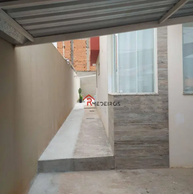 Casa com 2 quartos à venda, 120m2 em Aguas De Lindoia - SP - imagem 3 Foto 3 de Casa com 2 quartos à venda, 120m2 em Aguas De Lindoia - SP