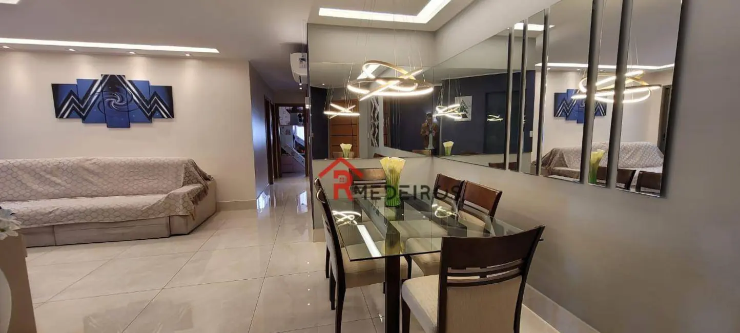 Foto 2 de Apartamento com 3 quartos à venda, 189m2 em Canto do Forte, Praia Grande - SP