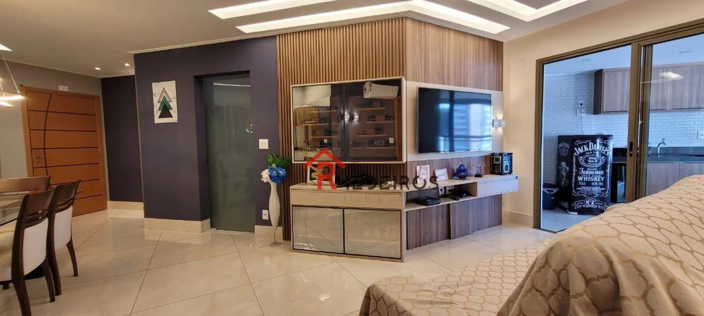 Apartamento com 3 quartos à venda, 189m2 em Canto do Forte, Praia Grande - SP - imagem 4 Foto 4 de Apartamento com 3 quartos à venda, 189m2 em Canto do Forte, Praia Grande - SP