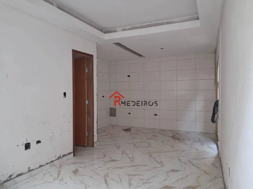 Casa com 2 quartos à venda, 85m2 em Praia Grande - SP - imagem 3 Foto 3 de Casa com 2 quartos à venda, 85m2 em Praia Grande - SP
