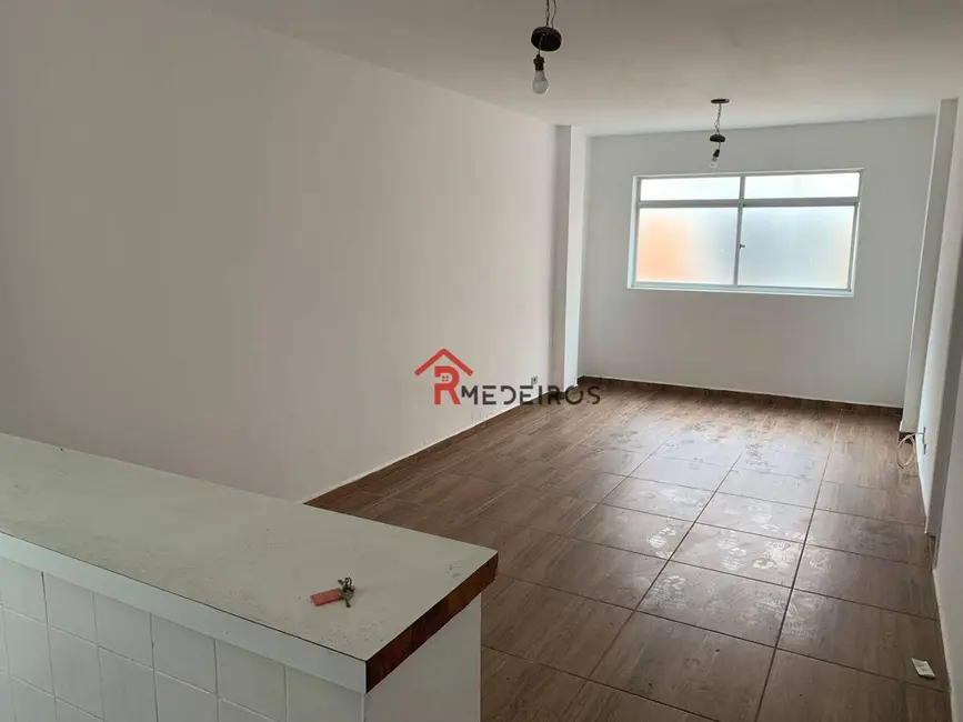 Foto 2 de Kitnet com 1 quarto à venda, 540m2 em Aviação, Praia Grande - SP