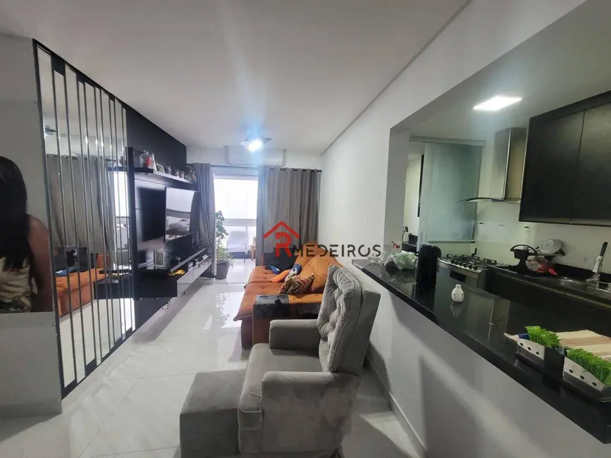 Foto 2 de Apartamento com 2 quartos à venda, 112m2 em Tupi, Praia Grande - SP