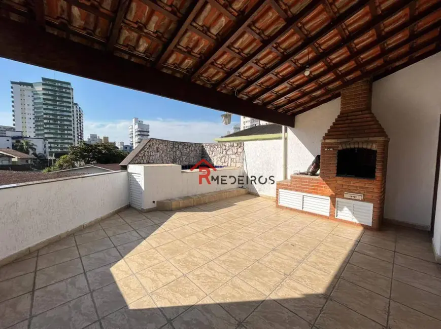 Sobrado com 3 quartos à venda, 174m2 em Praia Grande - SP - imagem 9 Foto 9 de Sobrado com 3 quartos à venda, 174m2 em Praia Grande - SP