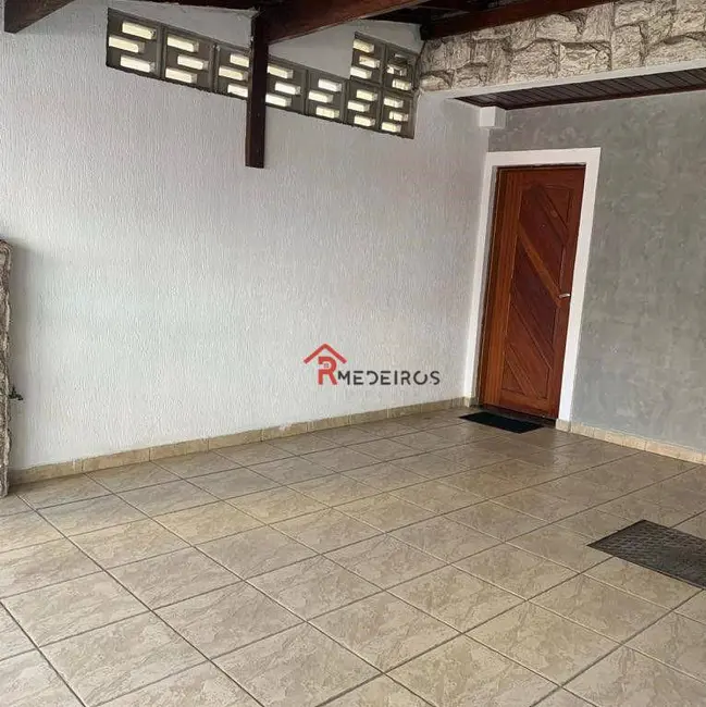 Sobrado com 3 quartos à venda, 174m2 em Praia Grande - SP - imagem 3 Foto 3 de Sobrado com 3 quartos à venda, 174m2 em Praia Grande - SP