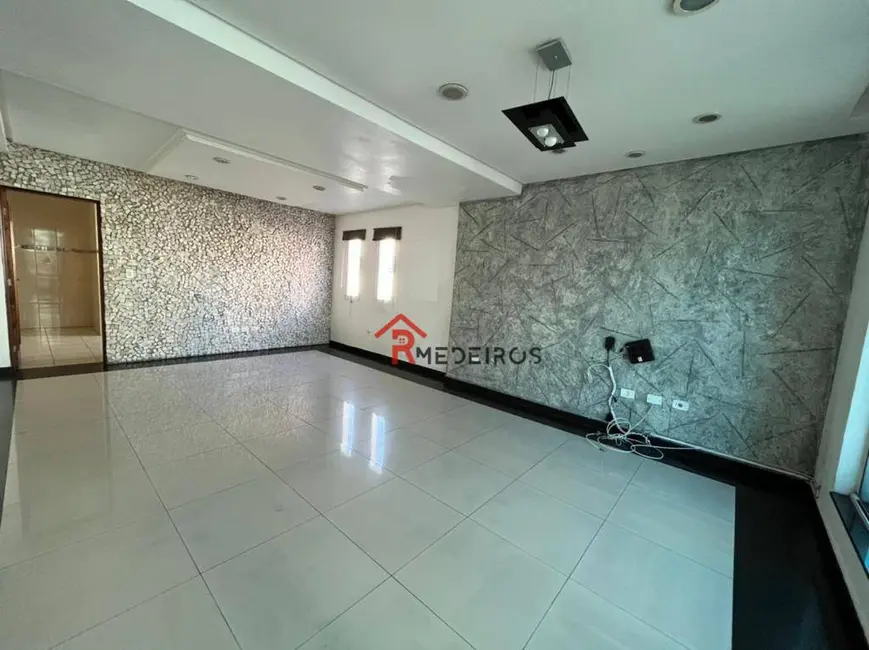 Sobrado com 3 quartos à venda, 174m2 em Praia Grande - SP - imagem 7 Foto 7 de Sobrado com 3 quartos à venda, 174m2 em Praia Grande - SP