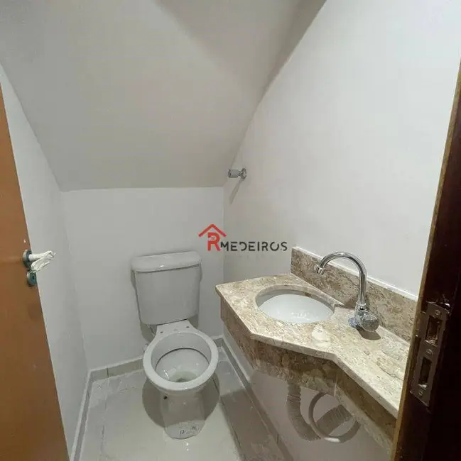 Casa com 2 quartos à venda, 95m2 em Maracanã, Praia Grande - SP - imagem 8 Foto 8 de Casa com 2 quartos à venda, 95m2 em Maracanã, Praia Grande - SP