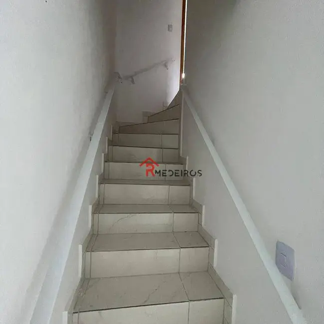 Casa com 2 quartos à venda, 95m2 em Maracanã, Praia Grande - SP - imagem 5 Foto 5 de Casa com 2 quartos à venda, 95m2 em Maracanã, Praia Grande - SP