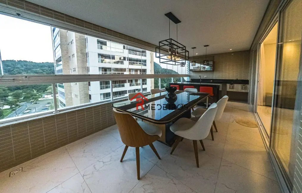 Apartamento com 3 quartos à venda, 167m2 em Canto do Forte, Praia Grande - SP - imagem 9 Foto 9 de Apartamento com 3 quartos à venda, 167m2 em Canto do Forte, Praia Grande - SP