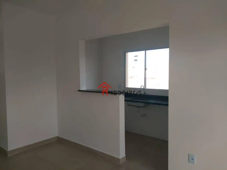Foto 8 de Casa de Condomínio com 2 quartos à venda, 77m2 em Praia Grande - SP