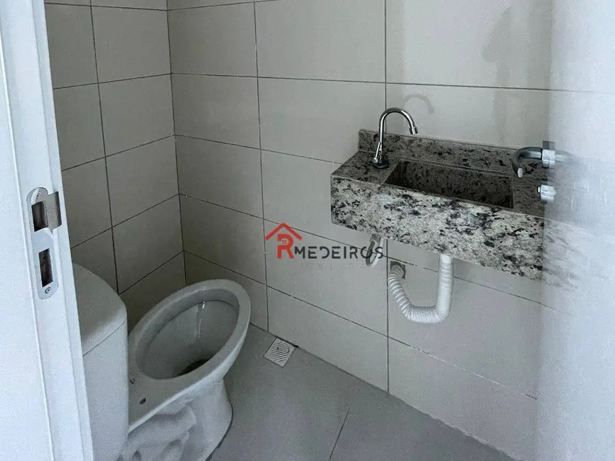 Foto 8 de Casa de Condomínio com 2 quartos à venda, 79m2 em Japuí, Sao Vicente - SP