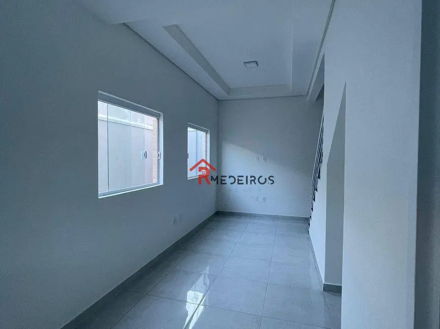 Foto 3 de Casa de Condomínio com 2 quartos à venda, 79m2 em Japuí, Sao Vicente - SP