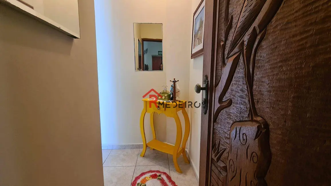 Foto 2 de Apartamento com 2 quartos à venda, 130m2 em Ocian, Praia Grande - SP