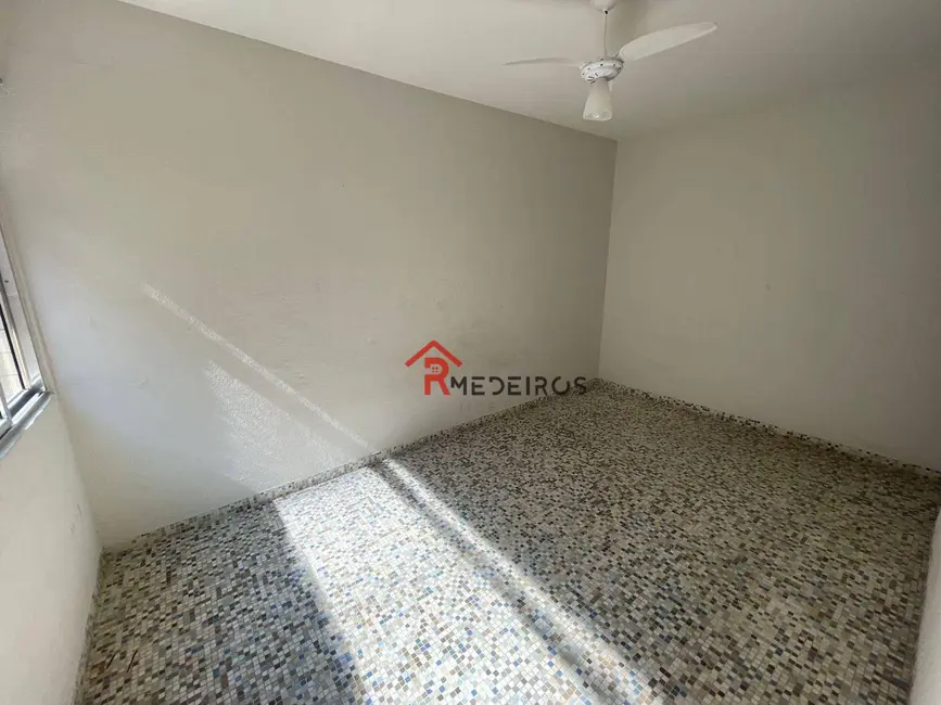 Foto 5 de Kitnet com 1 quarto à venda, 80m2 em Boqueirão, Praia Grande - SP