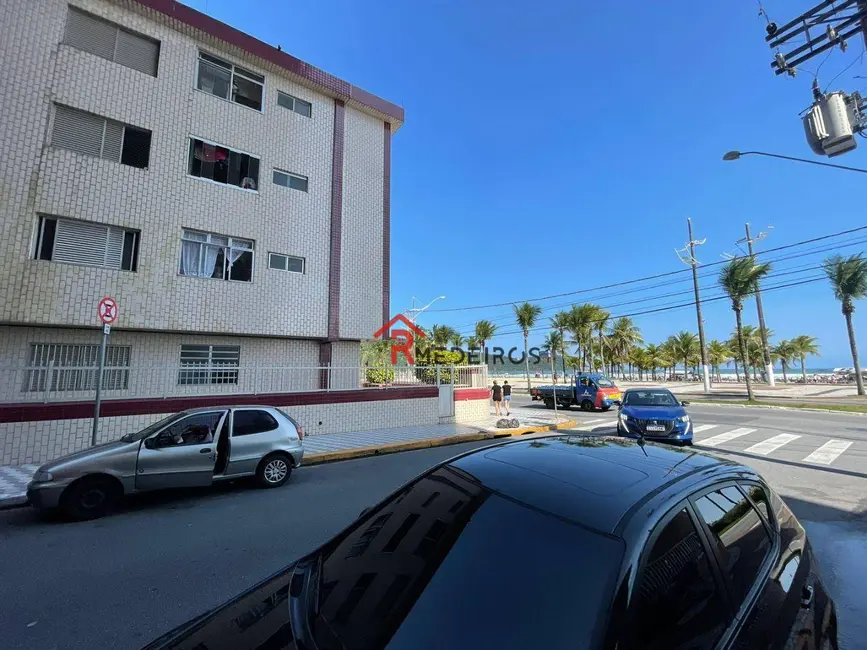 Foto 3 de Kitnet com 1 quarto à venda, 80m2 em Boqueirão, Praia Grande - SP