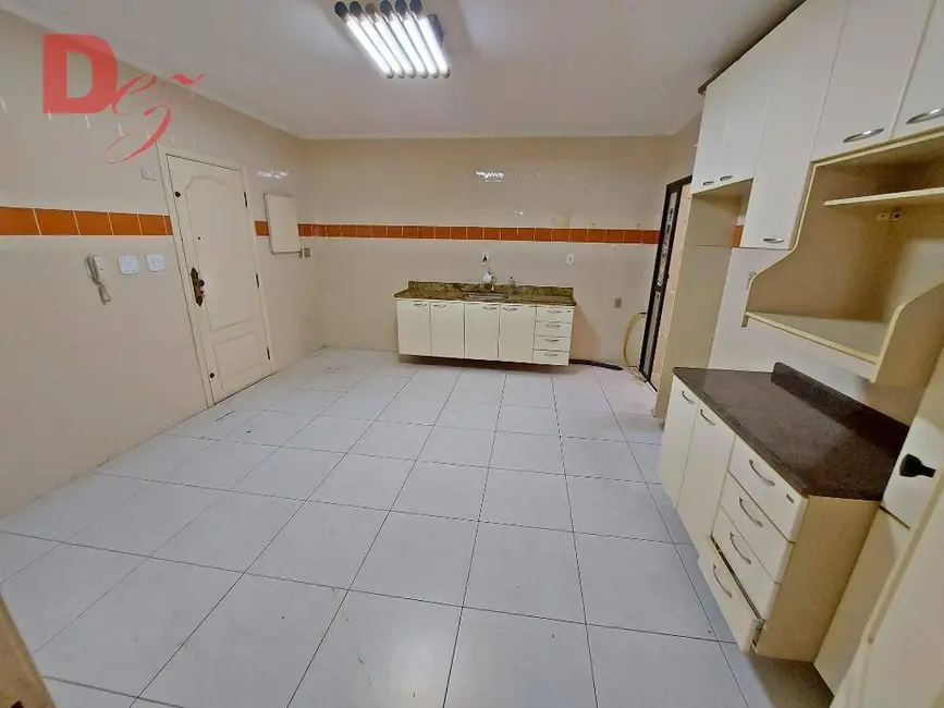 Apartamento com 3 quartos à venda, 158m2 em Canto do Forte, Praia Grande - SP - imagem 4 Foto 4 de Apartamento com 3 quartos à venda, 158m2 em Canto do Forte, Praia Grande - SP