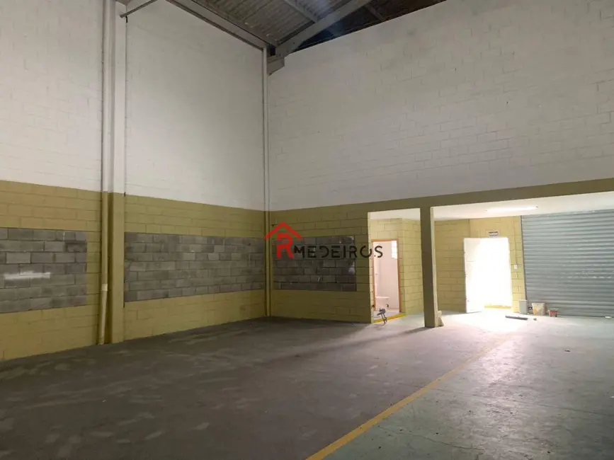 Armazém / Galpão à venda e para alugar, 237m2 em Praia Grande - SP - imagem 9 Foto 9 de Armazém / Galpão à venda e para alugar, 237m2 em Praia Grande - SP