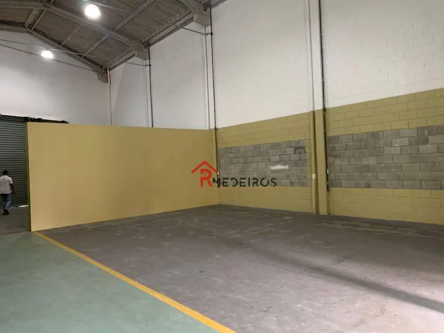 Foto 2 de Armazém / Galpão à venda e para alugar, 237m2 em Praia Grande - SP