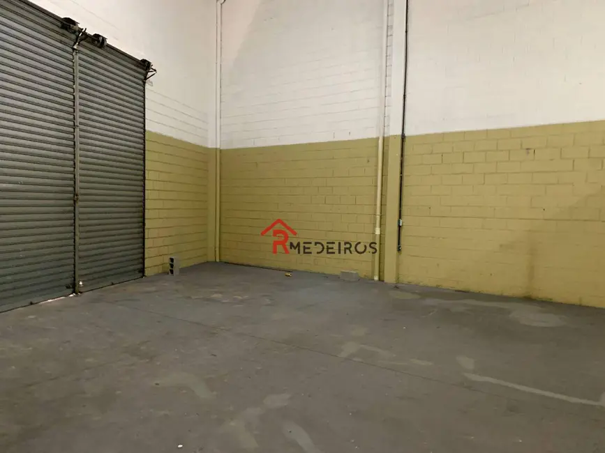 Armazém / Galpão à venda e para alugar, 237m2 em Praia Grande - SP - imagem 7 Foto 7 de Armazém / Galpão à venda e para alugar, 237m2 em Praia Grande - SP