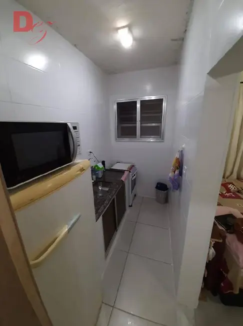 Kitnet com 1 quarto à venda, 30m2 em Aviação, Praia Grande - SP - imagem 3 Foto 3 de Kitnet com 1 quarto à venda, 30m2 em Aviação, Praia Grande - SP