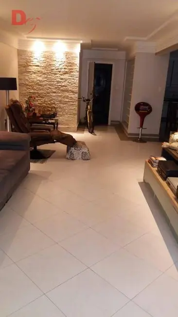 Apartamento com 3 quartos à venda, 160m2 em Canto do Forte, Praia Grande - SP - imagem 2 Foto 2 de Apartamento com 3 quartos à venda, 160m2 em Canto do Forte, Praia Grande - SP