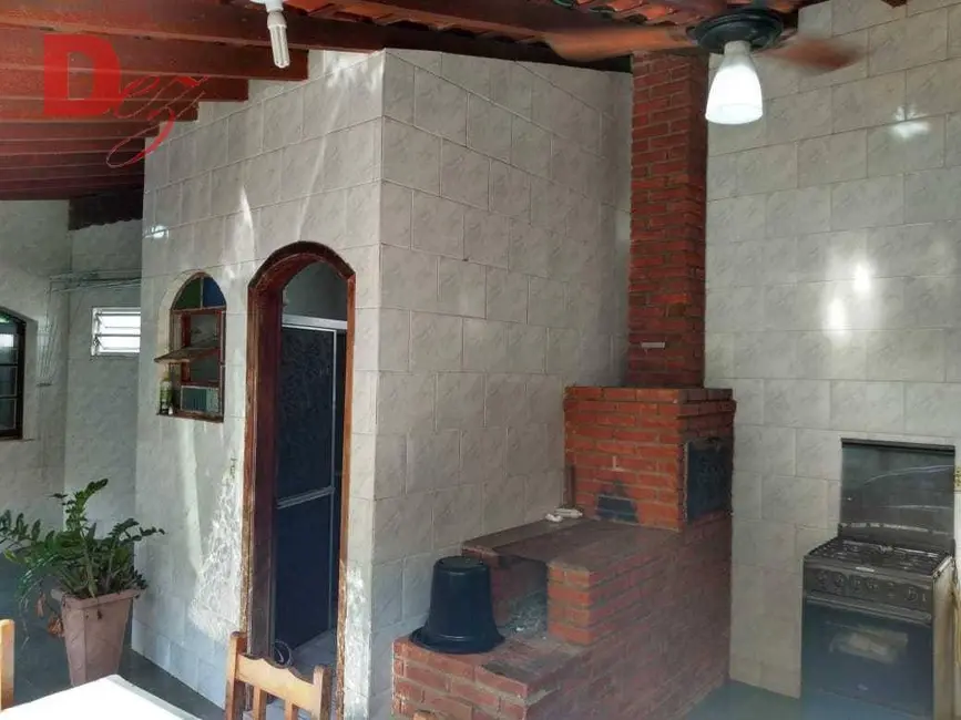 Foto 2 de Casa com 3 quartos à venda, 92m2 em Tupi, Praia Grande - SP