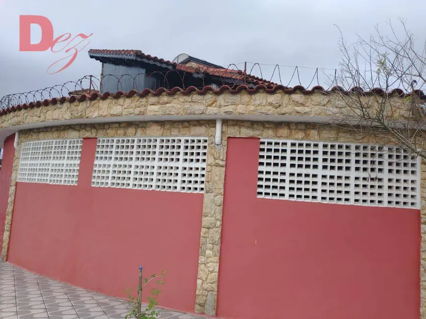 Foto 3 de Casa com 4 quartos à venda, 67m2 em Mirim, Praia Grande - SP