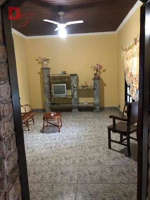 Foto 4 de Casa com 2 quartos à venda, 295m2 em Mirim, Praia Grande - SP