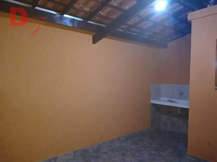 Foto 8 de Casa com 2 quartos à venda, 70m2 em Praia Grande - SP