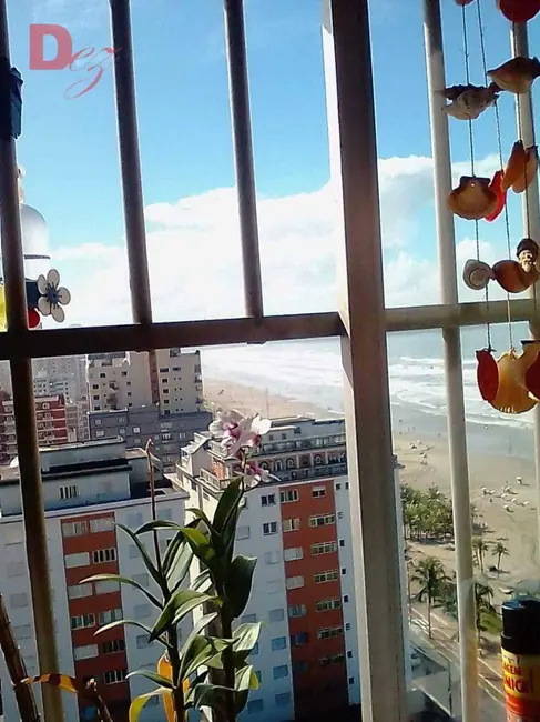 Foto 2 de Kitnet com 1 quarto à venda, 40m2 em Tupi, Praia Grande - SP