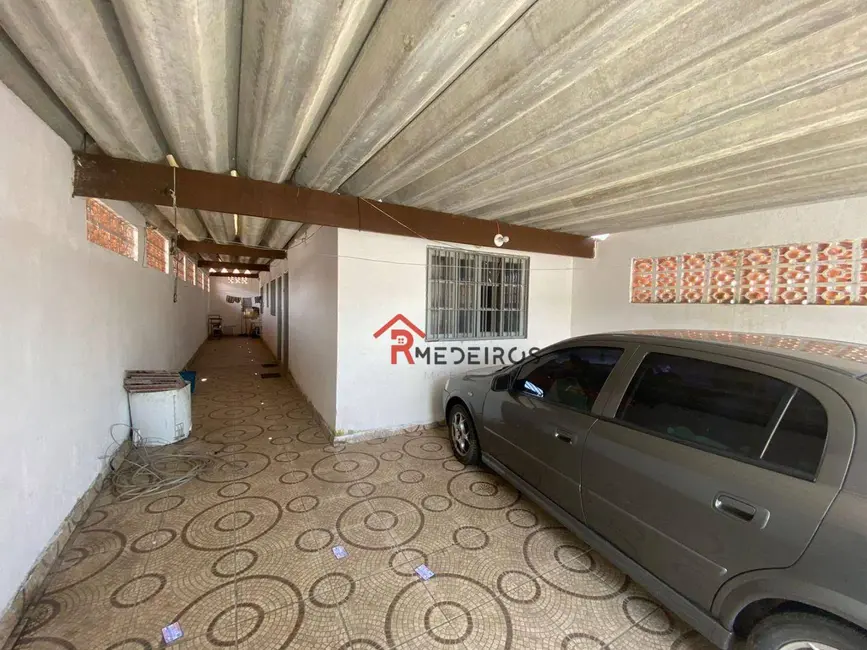 Foto 2 de Casa com 1 quarto à venda, 91m2 em Praia Grande - SP