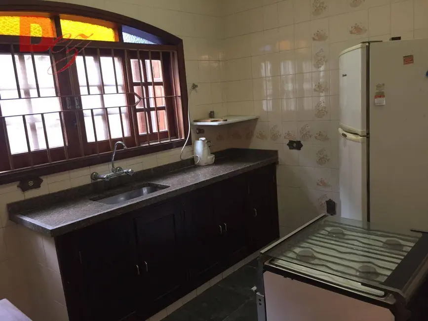 Casa com 3 quartos à venda, 250m2 em Praia Grande - SP - imagem 8 Foto 8 de Casa com 3 quartos à venda, 250m2 em Praia Grande - SP