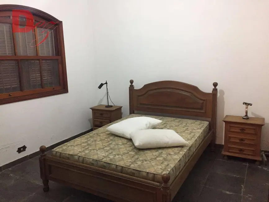 Casa com 3 quartos à venda, 250m2 em Praia Grande - SP - imagem 3 Foto 3 de Casa com 3 quartos à venda, 250m2 em Praia Grande - SP