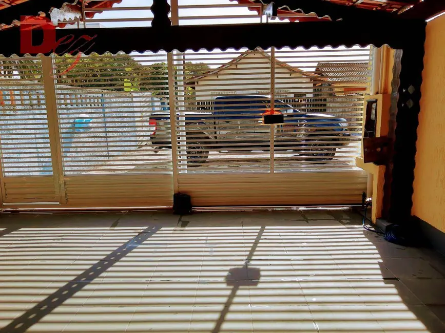 Foto 1 de Casa com 3 quartos à venda, 250m2 em Maracanã, Praia Grande - SP