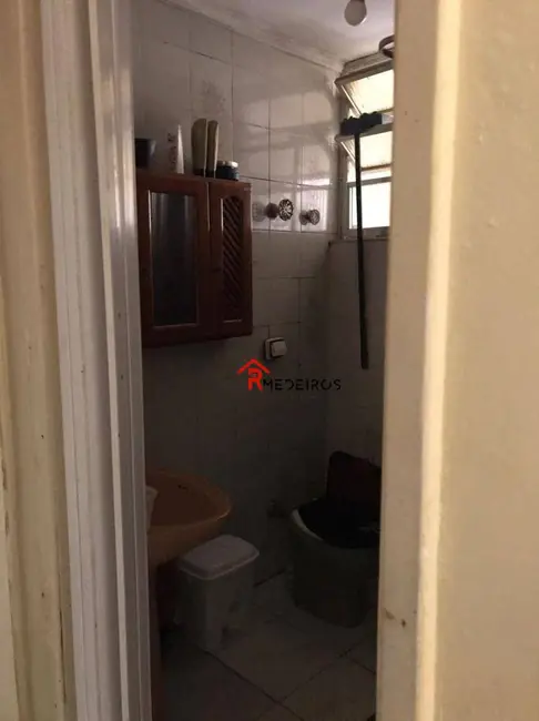 Kitnet com 1 quarto à venda, 38m2 em Canto do Forte, Praia Grande - SP - imagem 4 Foto 4 de Kitnet com 1 quarto à venda, 38m2 em Canto do Forte, Praia Grande - SP