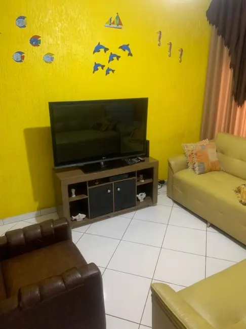 Casa com 2 quartos à venda, 112m2 em Praia Grande - SP - imagem 3 Foto 3 de Casa com 2 quartos à venda, 112m2 em Praia Grande - SP