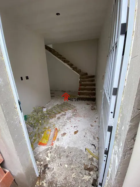 Foto 3 de Casa de Condomínio com 2 quartos à venda, 80m2 em Esmeralda, Praia Grande - SP