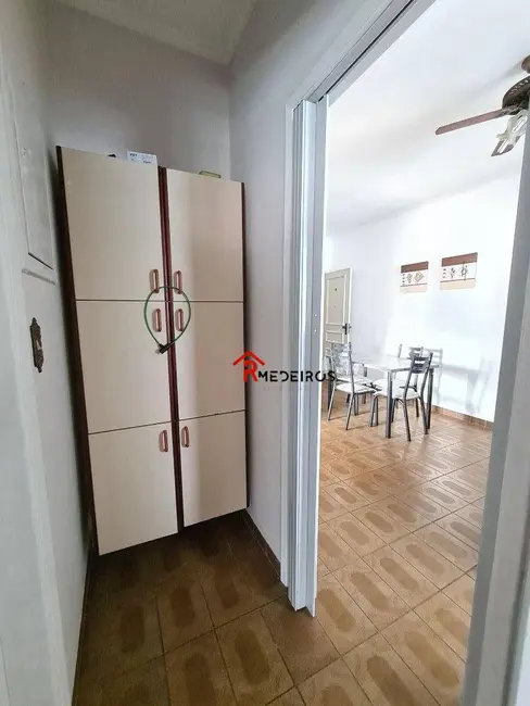 Apartamento com 1 quarto à venda, 63m2 em Aviação, Praia Grande - SP - imagem 9 Foto 9 de Apartamento com 1 quarto à venda, 63m2 em Aviação, Praia Grande - SP