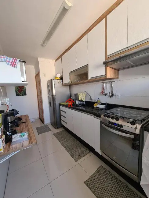 Foto 8 de Apartamento com 3 quartos à venda, 90m2 em Guilhermina, Praia Grande - SP